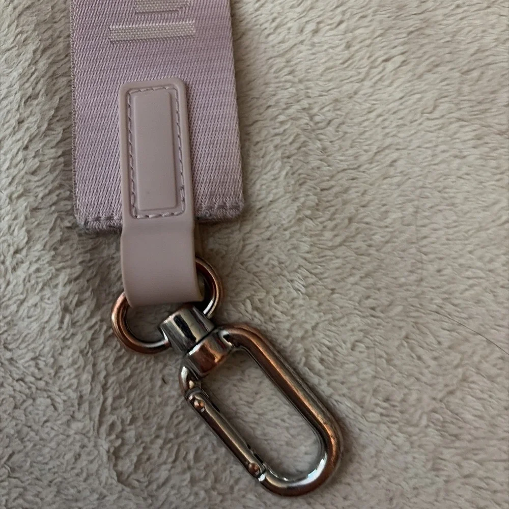 Lululemon Never lost Keychain Pink